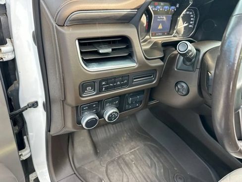 Used 2021 GMC Yukon SLT w/ SLT Luxury Plus Package AWD/4WD image 15