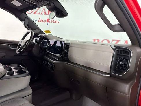Used 2022 Chevrolet Silverado 1500 LT w/ Protection Package RWD image 17