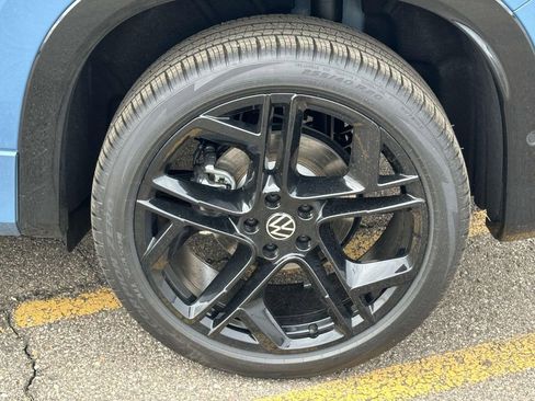 New 2026 Volkswagen Tiguan SE R-Line AWD/4WD image 7