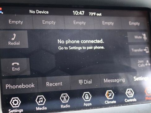 Used 2019 Jeep Cherokee Latitude Plus w/ Cold Weather Group AWD/4WD image 21