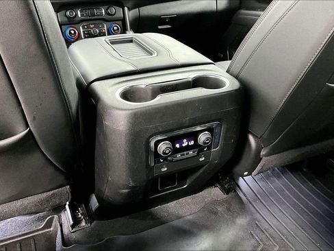 Used 2023 Chevrolet Suburban RST w/ Luxury Package RWD image 30