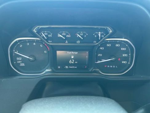 Used 2020 GMC Sierra 1500 SLT w/ SLT Premium Plus Package RWD image 2