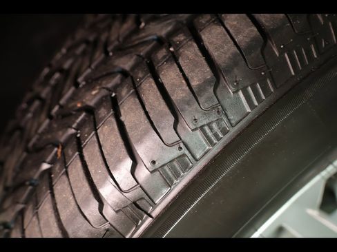 Used 2023 Chevrolet Equinox LT image 12