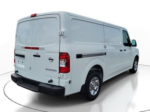 Used 2020 Nissan NV 2500 SV RWD image 2