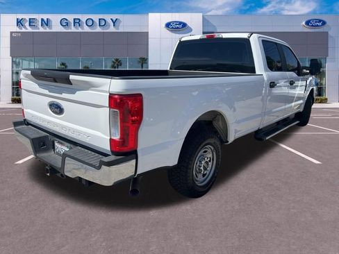 Used 2019 Ford F250 XL w/ Power Equipment Group RWD image 10