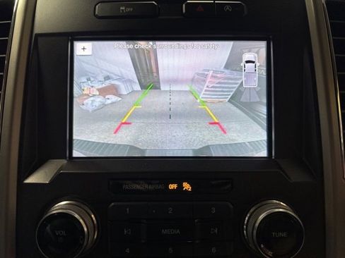 Used 2018 Ford F150 Lariat w/ Equipment Group 502A Luxury image 9