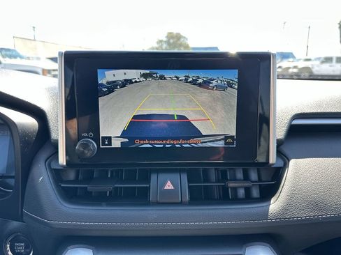 Used 2024 Toyota RAV4 XLE image 25