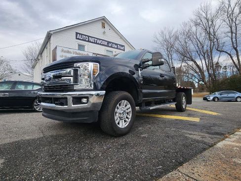 Used 2019 Ford F250 XLT w/ XLT Value Package AWD/4WD image 2