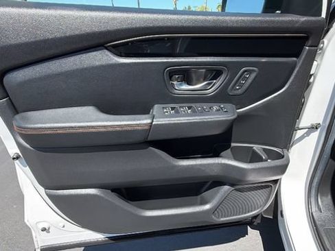Used 2023 Honda Pilot TrailSport image 19