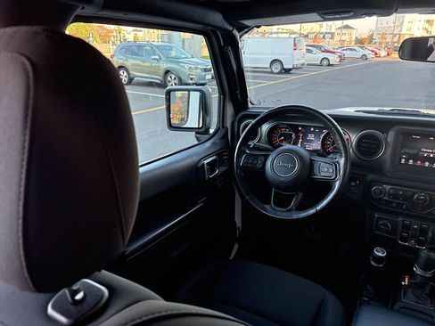 Used 2021 Jeep Wrangler Unlimited Sport image 28