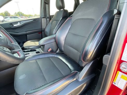 Used 2024 Ford Escape ST-Line w/ Tech Pack #1 AWD/4WD image 10
