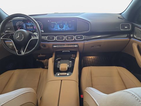 Certified 2024 Mercedes-Benz GLS 450 4MATIC image 9