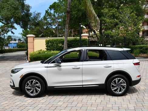 Used 2023 Lincoln Corsair FWD w/ Equipment Group 101A image 26