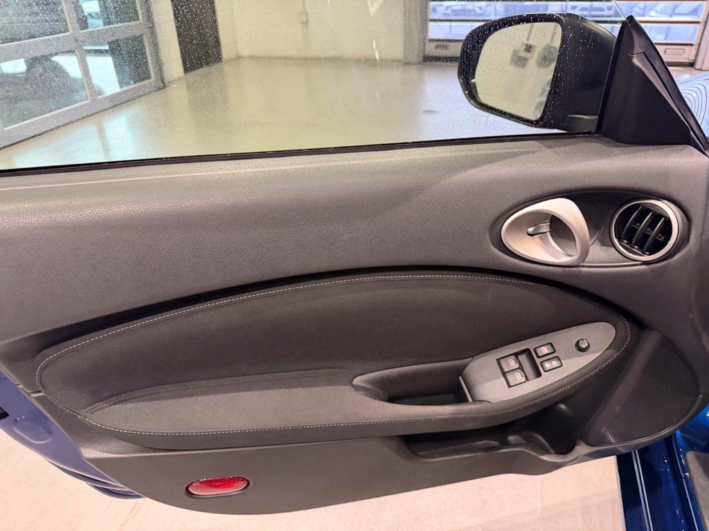 Used 2019 Nissan 370Z Coupe RWD image 26