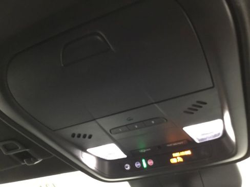 Used 2024 Cadillac XT4 Luxury image 33