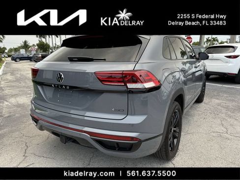 Used 2023 Volkswagen Atlas Cross Sport SEL R-Line AWD/4WD image 3