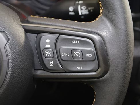 Used 2024 Jeep Wrangler Unlimited Sport AWD/4WD image 34