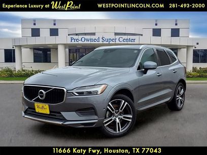 Used 2018 Volvo XC60 T5 Momentum w/ Vision Package
