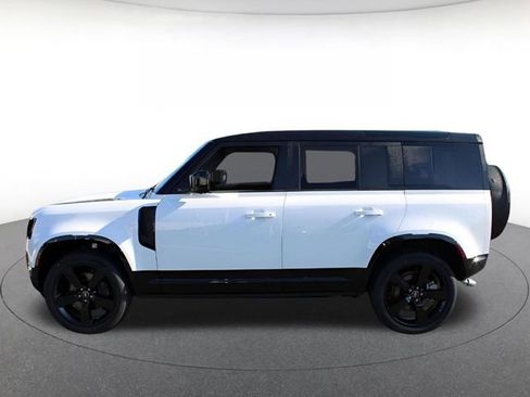 New 2025 Land Rover Defender 110 X-Dynamic SE AWD/4WD image 2