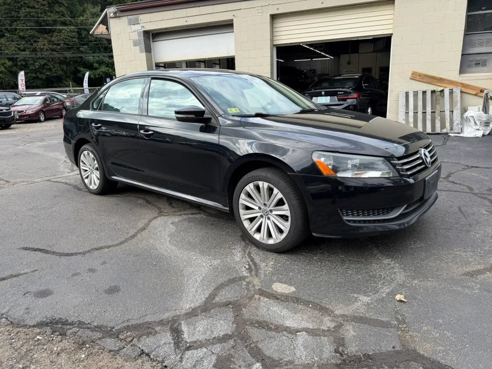 Used 2015 Volkswagen Passat 1.8T S FWD image 5
