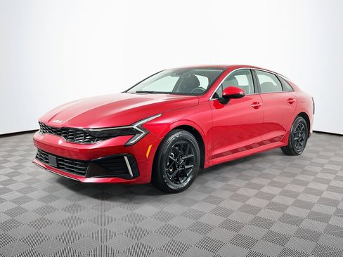 Used 2025 Kia K5 LXS image 2