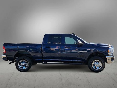 Used 2022 RAM 2500 Tradesman w/ Chrome Appearance Group image 10