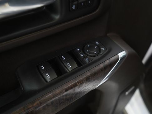 Used 2021 GMC Sierra 2500 Denali w/ Denali Ultimate Package image 20