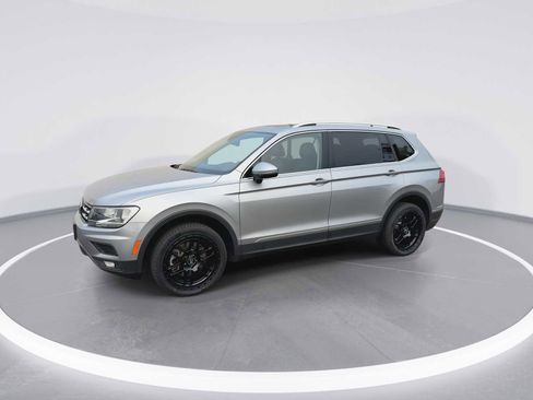 Used 2021 Volkswagen Tiguan SEL image 4