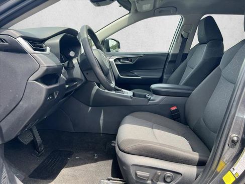 Certified 2025 Toyota RAV4 XLE FWD image 10