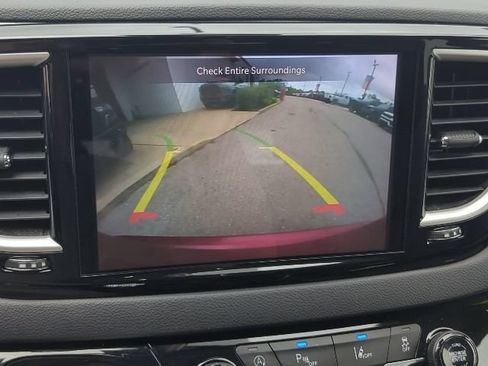 Certified 2023 Chrysler Pacifica Touring-L FWD image 20