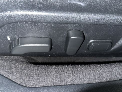 Used 2019 Subaru Outback 2.5i Premium image 19