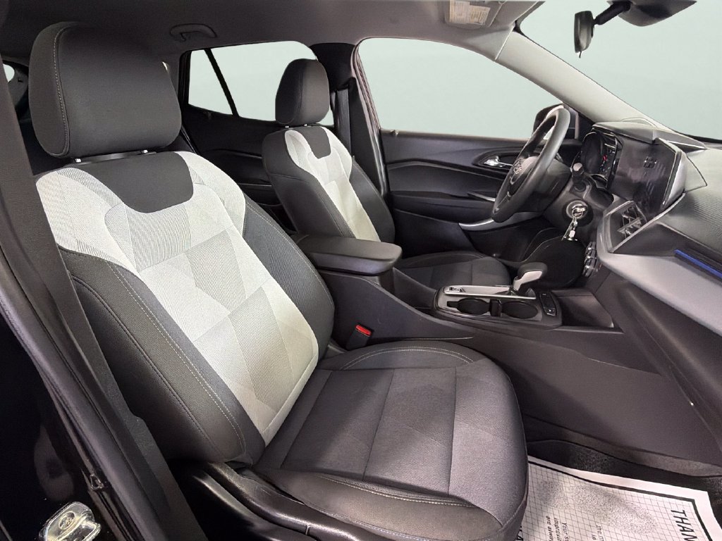 Certified 2024 Chevrolet Trax LS FWD image 34