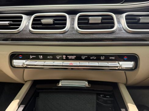 Used 2020 Mercedes-Benz GLS 450 4MATIC image 41