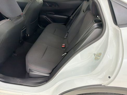 Used 2024 Toyota Prius Prime FWD image 15