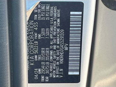 Certified 2025 Kia Sorento EX image 32