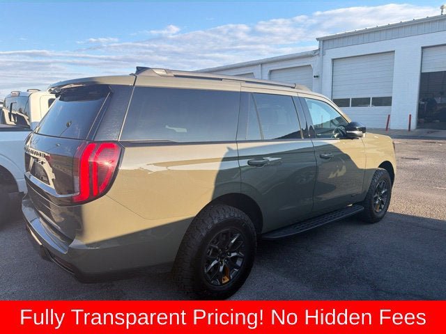 Used 2025 Ford Expedition Tremor AWD/4WD image 4
