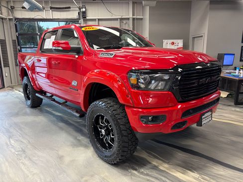 Used 2020 RAM 1500 Big Horn AWD/4WD image 1