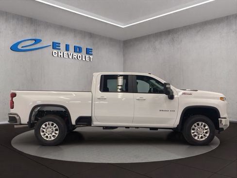 New 2026 Chevrolet Silverado 3500 LT w/ All Star Edition AWD/4WD image 9