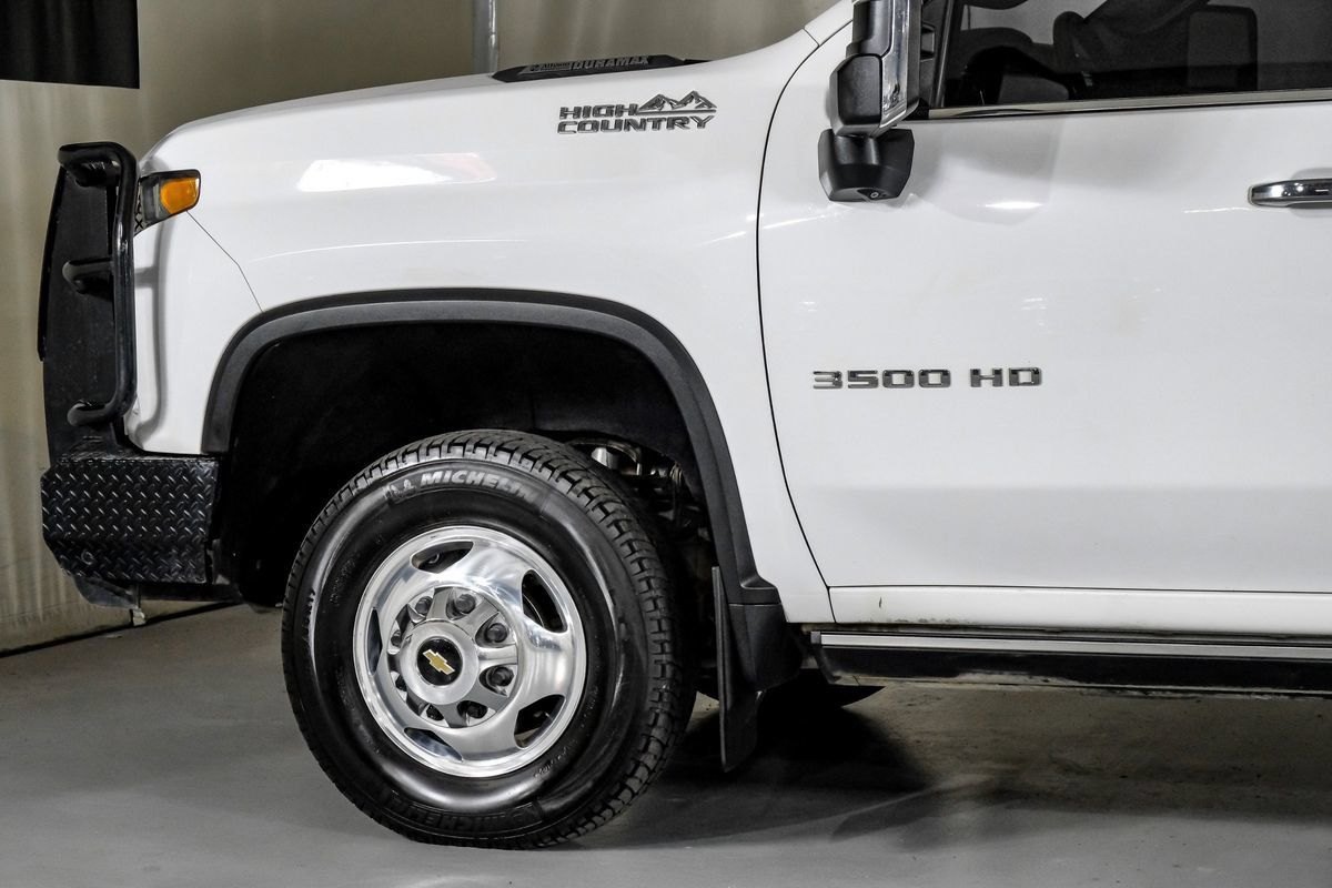 Used 2022 Chevrolet Silverado 3500 High Country w/ Safety Package II AWD/4WD image 12
