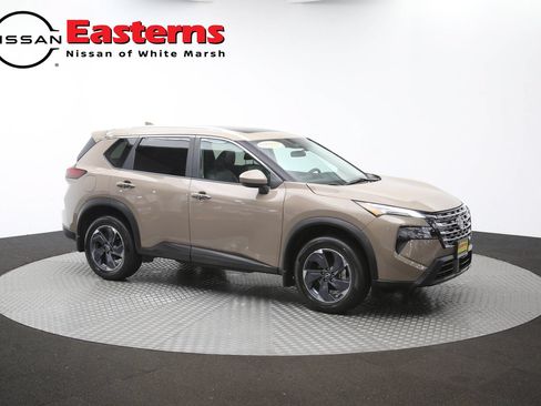 Used 2024 Nissan Rogue SV w/ SV Premium Package FWD image 47