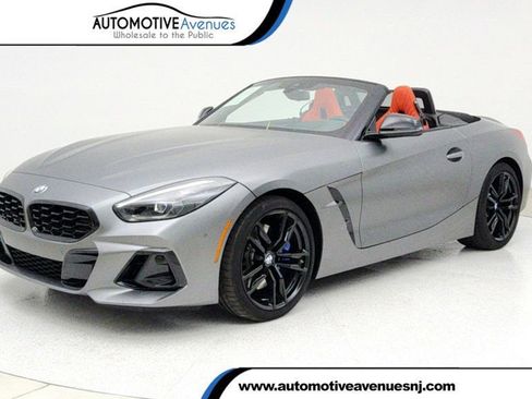 Used 2025 BMW Z4 M40i w/ Premium Package image 1
