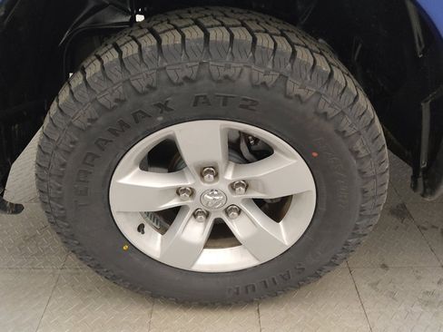 Used 2017 RAM 1500 Express image 31