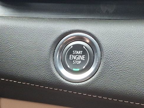 Certified 2023 Cadillac Escalade Premium Luxury image 27