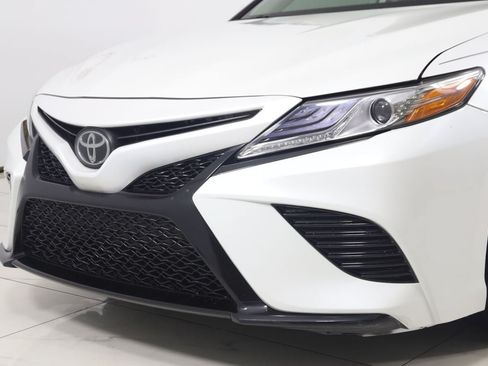 Used 2019 Toyota Camry XSE FWD image 49