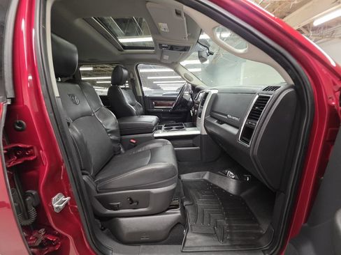 Used 2010 Dodge Ram 2500 Truck Laramie w/ Chrome Accents Group image 10