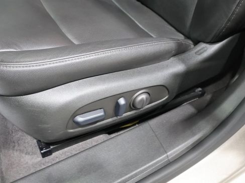 Used 2024 Chevrolet Malibu LT FWD image 12