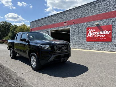 Used 2023 Nissan Frontier SV