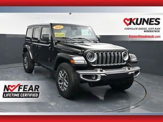 Used 2025 Jeep Wrangler Sahara video 1