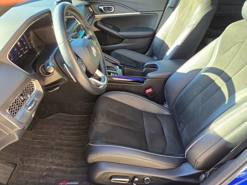 Used 2023 Acura Integra A-Spec image 6