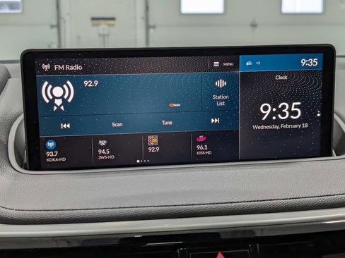 Certified 2023 Acura MDX SH-AWD image 28